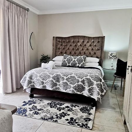 Bokmakierie Gastehuis Emalahleni Pty Ltd Bagian luar foto