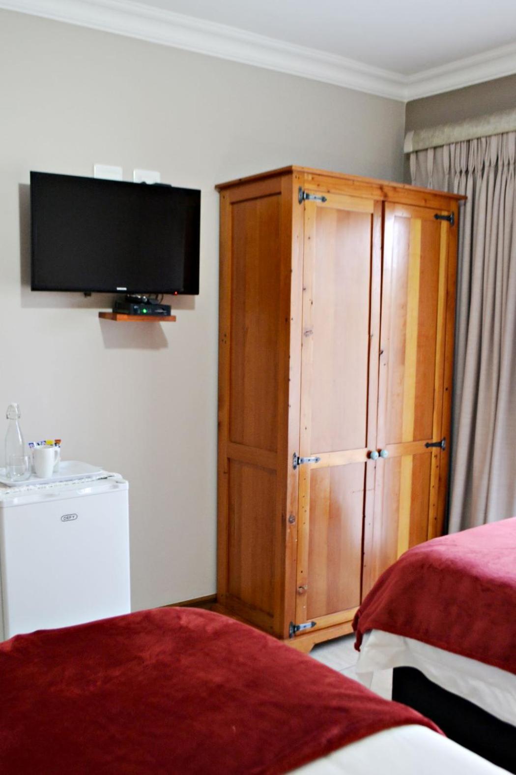 Bokmakierie Gastehuis Emalahleni Pty Ltd Bagian luar foto